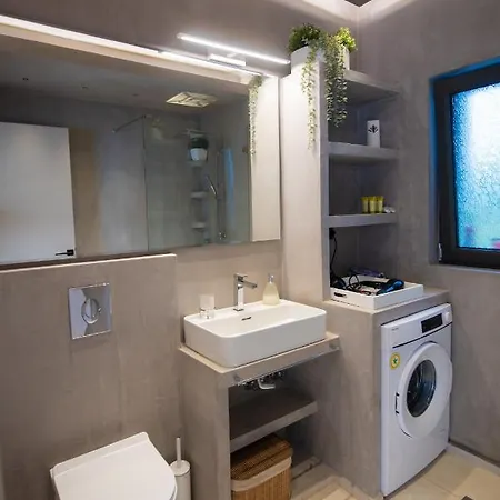 Vilă Aerinos Private