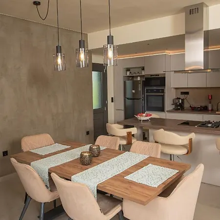 Aerinos Private Villa Lefkada City