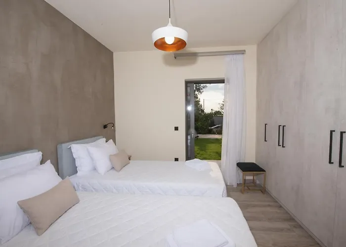 Aerinos Private Lefkada City